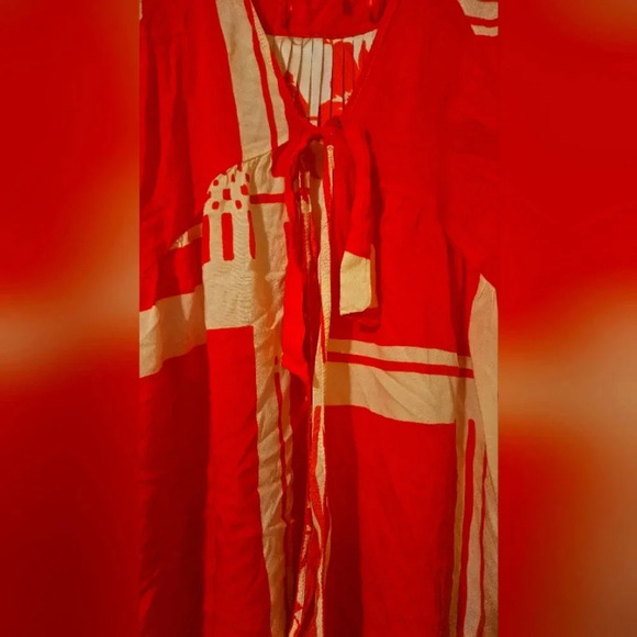 Touche Balneaire Red and cream tie front top/coverup. Size medium - Picture 8 of 11